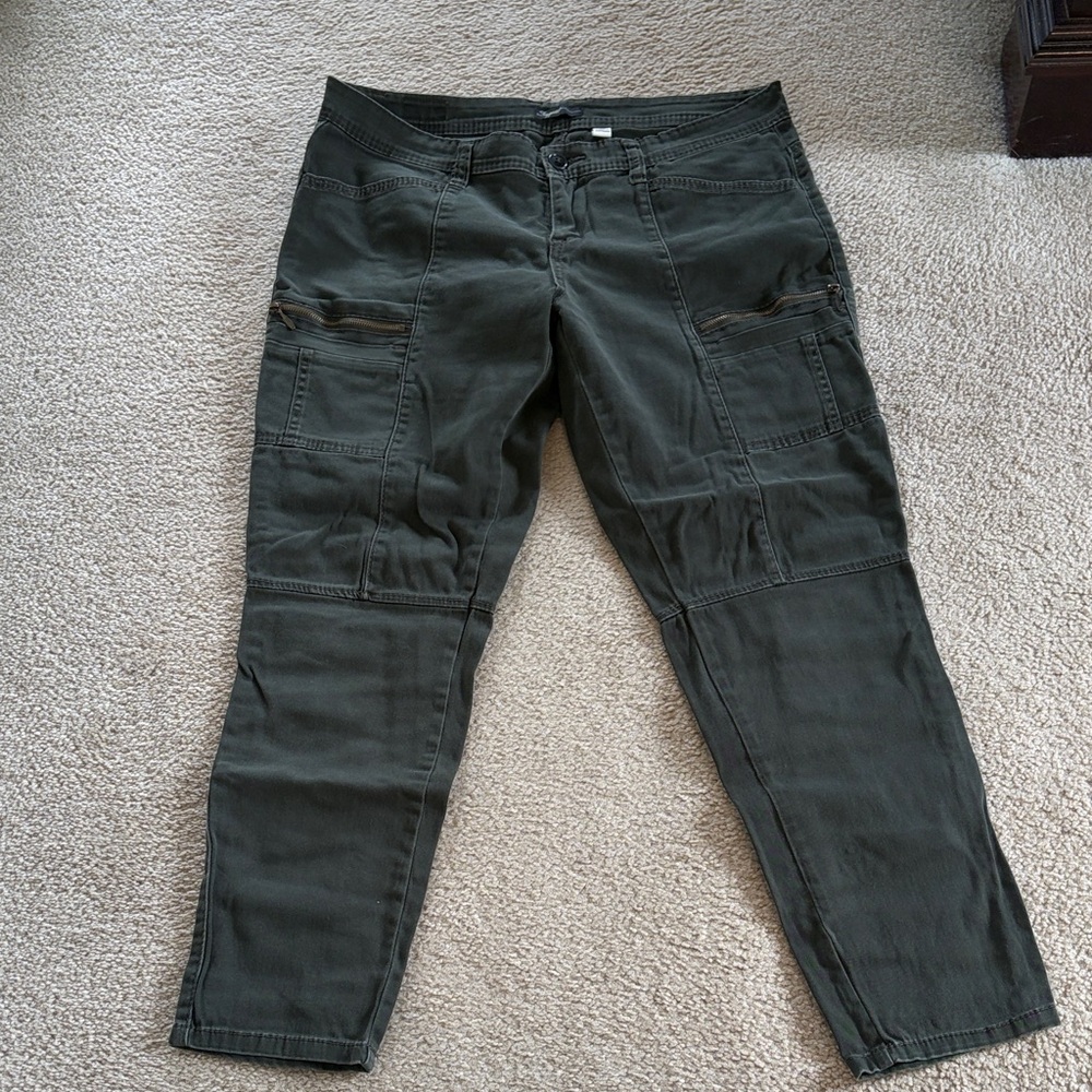 Olive Straight Leg Women's Pants
